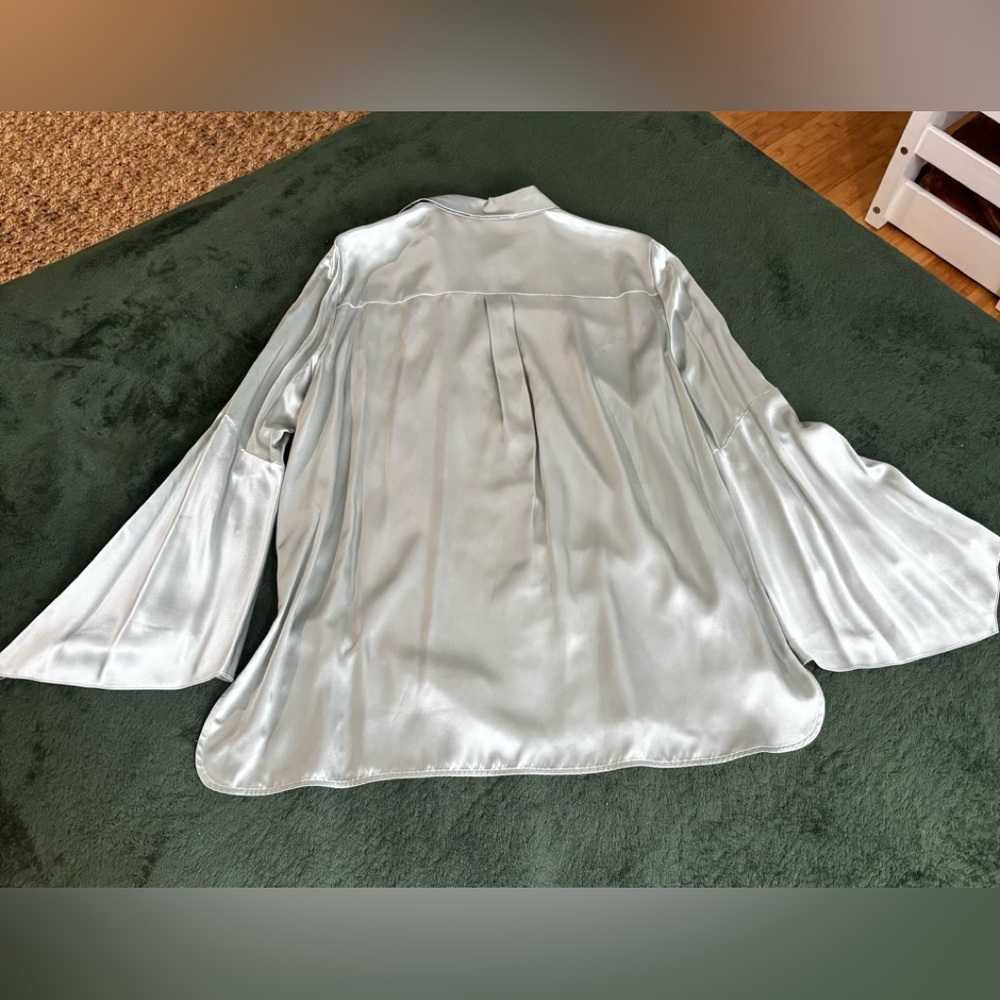Lafayette 148 New York Peppermint 100% Silk Bell Sleeve Blouse XL $498 Old Money - Picture 3 of 7